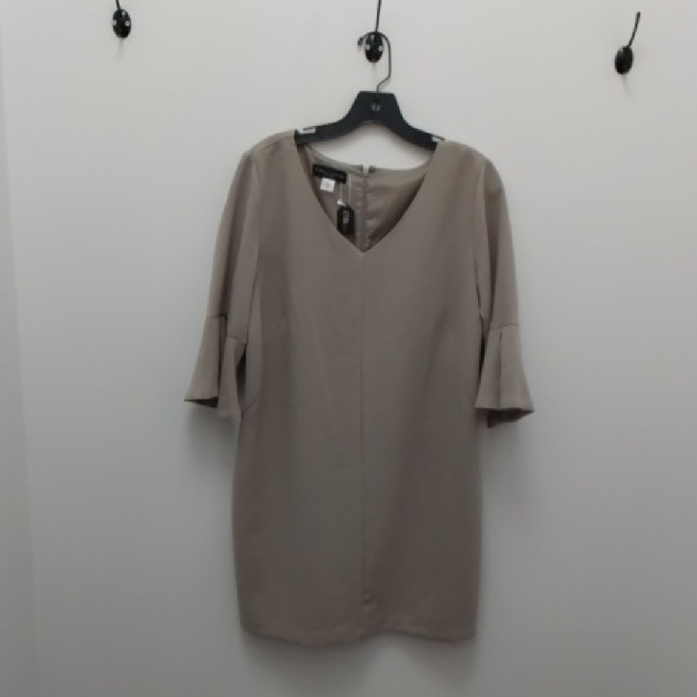 Elegant Beige Dress with Flared Sleeves